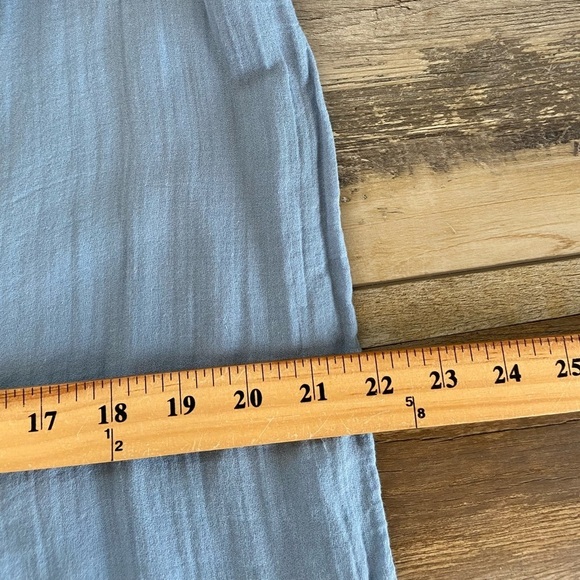 BCBG Max Azria Women's Tunic Top Size L Color Blue Gauze Ruffle Sleeveless - Picture 5 of 9